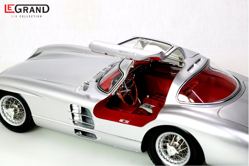 [ LE105 ] LEGRAND Mercedes-Benz 300 SLR ''Uhlenhaut Coupé'' 1/8 kit red - PRE-ORDER