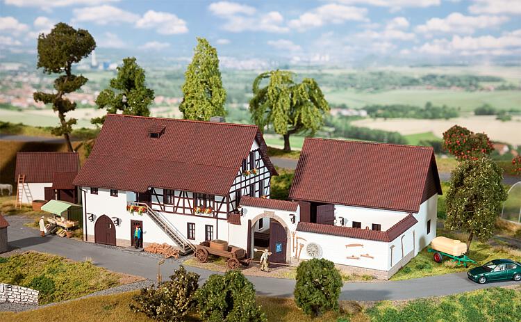 [ FAL130372 ] Faller hoeve 1/87  HO