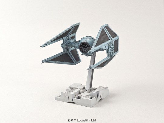 [ RE01212 ] Bandai TIE Interceptor 1/72