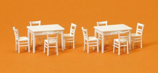 [ PRE17217 ] Preiser 2 tafels en 8 stoelen - wit 1/87
