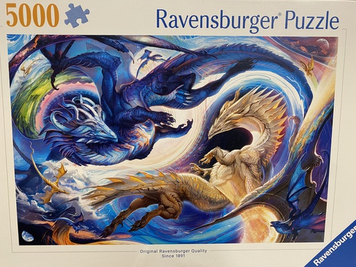 [ RAV8132 ] Ravensburger Dragon at Day and Night 5000 stukjes